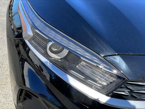 Used 2023 Kia Forte LXS FWD image 22
