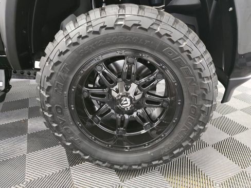 Used 2023 RAM 2500 Laramie w/ Night Edition image 25