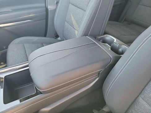 New 2026 Chevrolet Traverse LT FWD image 24