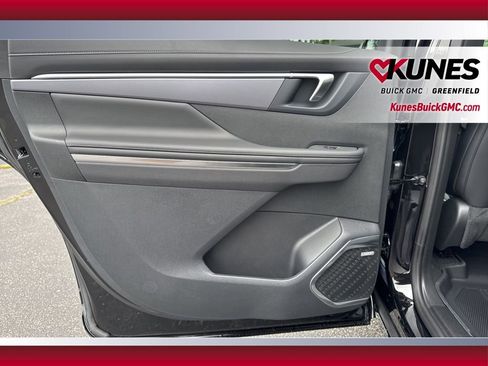 New 2026 Buick Enclave Sport Touring w/ Power Package image 47