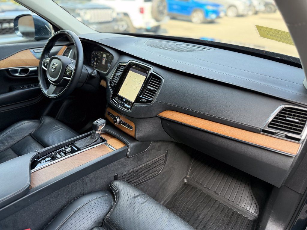 Used 2020 Volvo XC90 T6 Inscription w/ Protection Package Premier AWD/4WD image 17