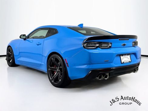 Used 2023 Chevrolet Camaro SS RWD image 5