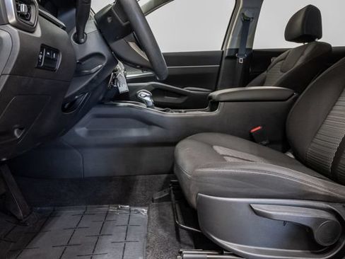 Certified 2023 Kia Sorento LX AWD/4WD image 11