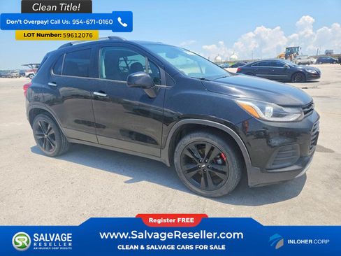 Used 2019 Chevrolet Trax LT w/ Redline Edition FWD image 5
