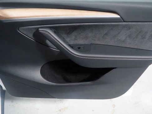 Used 2023 Tesla Model Y Long Range AWD/4WD image 56