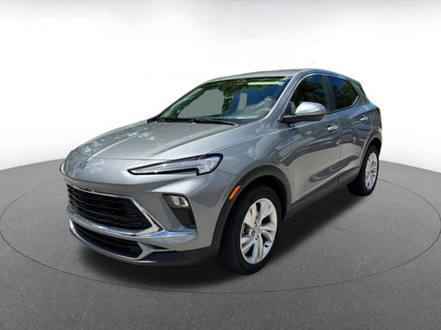 Used 2025 Buick Encore GX Preferred FWD image 3