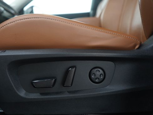 Used 2024 INFINITI QX60 Sensory image 24