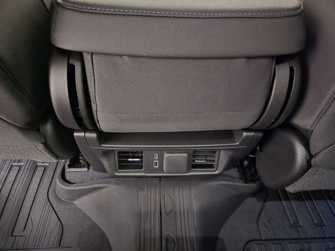 New 2026 GMC Sierra 1500 SLE image 27