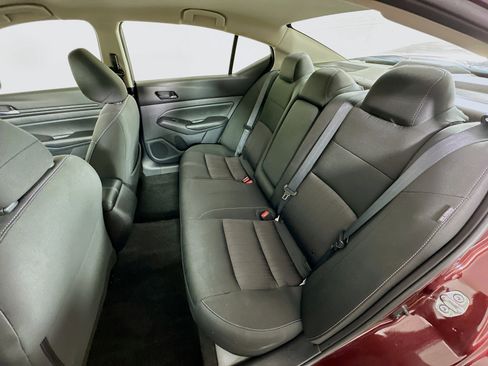 Used 2025 Nissan Altima 2.5 SV image 26