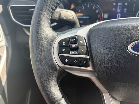 Used 2023 Ford Explorer XLT w/ Equipment Group 202A image 24