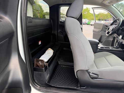 Used 2021 Toyota Tacoma SR image 11