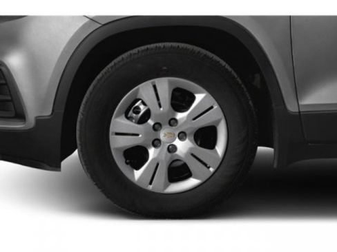 Used 2019 Chevrolet Trax LS image 14