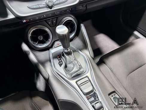 Used 2017 Chevrolet Camaro LT RWD image 18