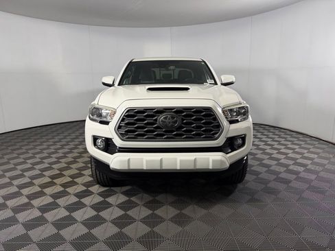 Used 2021 Toyota Tacoma TRD Sport w/ Technology Package AWD/4WD image 11