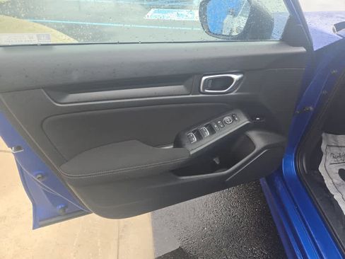Used 2022 Honda Civic Sport image 14