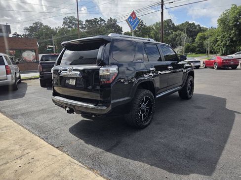 Used 2017 Toyota 4Runner Limited AWD/4WD image 6