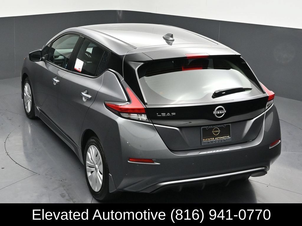 Used 2025 Nissan Leaf S FWD image 23