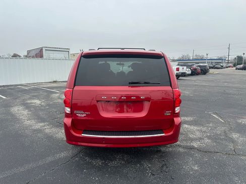 Used 2014 Dodge Grand Caravan SXT w/ Rear Park Assist Package image 6