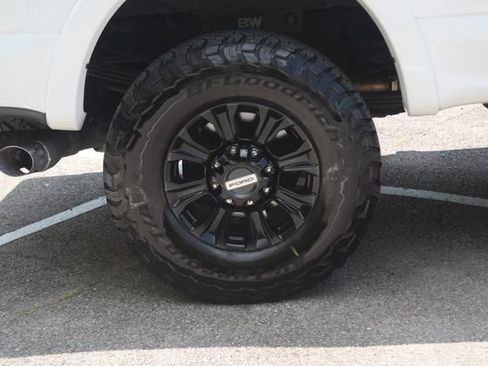 Used 2021 Ford F250 XLT w/ Tremor Off-Road Package AWD/4WD image 28