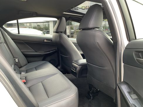 Used 2023 Lexus IS 300 w/ Premium Package RWD image 33