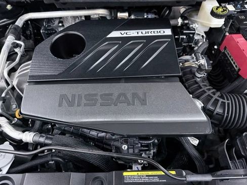 Used 2023 Nissan Rogue SV FWD image 12
