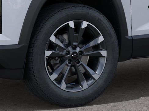 New 2026 Chevrolet Equinox RS w/ Convenience Package III FWD image 9