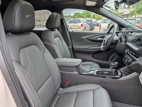 New 2026 Buick Envista Sport Touring w/ Studio Series FWD image 24