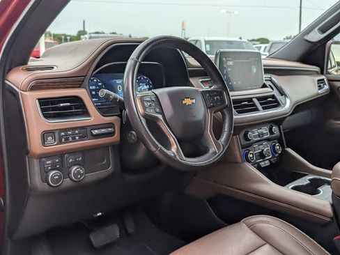 Used 2023 Chevrolet Tahoe High Country AWD/4WD image 4