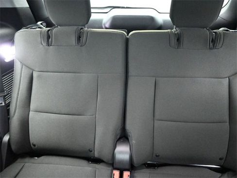 Used 2023 Ford Explorer XLT image 12