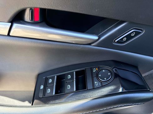 Certified 2025 MAZDA CX-30 AWD 2.5 S w/ Select Sport Pkg image 17