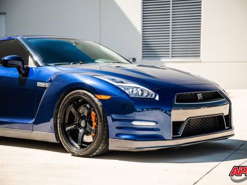 Used 2014 Nissan GT-R Premium AWD/4WD image 50