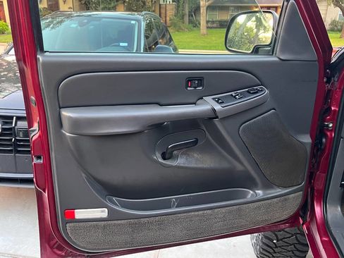 Used 2004 Chevrolet Silverado 1500 LS w/ Light Duty Power Package image 18