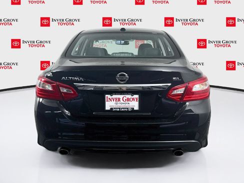Used 2016 Nissan Altima 2.5 SL w/ 2.5 Technology w/LED Package FWD image 5