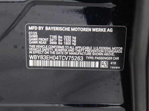 Used 2026 BMW i7 M70 w/ Premium Package image 18