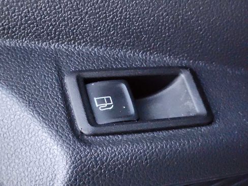 Used 2023 Volkswagen Taos SE image 26