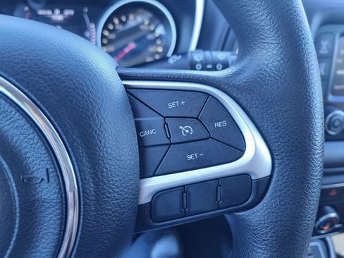 Used 2018 Jeep Compass Sport AWD/4WD image 22