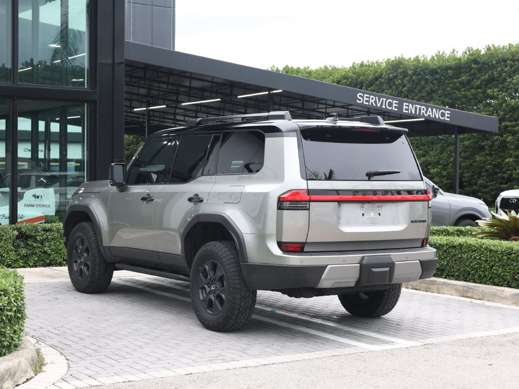Used 2025 Lexus GX 550 AWD/4WD image 5