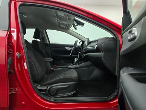 Used 2024 Kia Forte LXS image 28