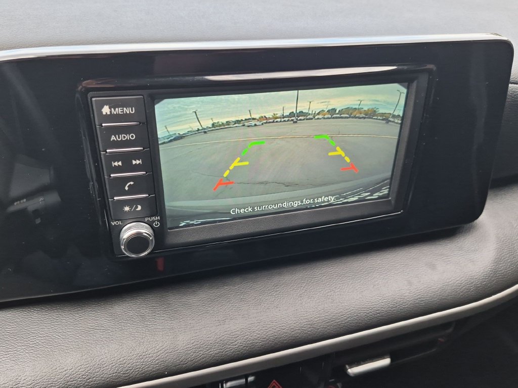 Used 2025 Nissan Kicks S AWD/4WD image 19
