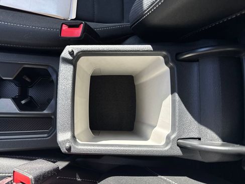 Used 2024 Volkswagen Taos SE w/ Panoramic Sunroof Package image 27