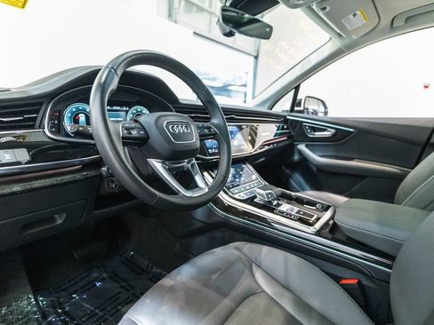 Used 2025 Audi Q7 3.0T Premium Plus AWD/4WD image 4