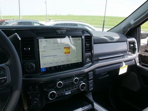 New 2025 Ford F250 Lariat w/ Lariat Ultimate Package image 27