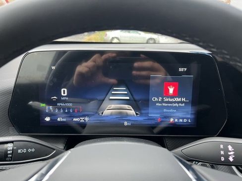 New 2026 Chevrolet Equinox LT image 32