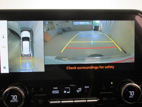 Used 2023 Toyota Highlander Platinum image 22