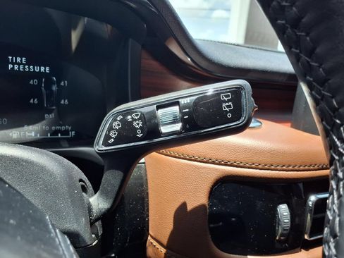 Used 2023 Lincoln Aviator Reserve w/ Equipment Group 201A RWD image 21