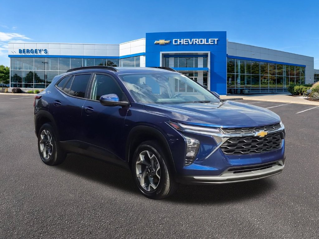 Certified 2024 Chevrolet Trax LT w/ Driver Confidence Package FWD image 5