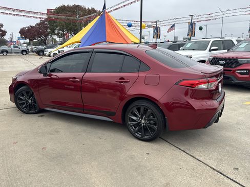 Used 2024 Toyota Corolla SE image 10