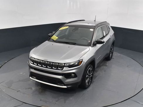 Used 2022 Jeep Compass Limited w/ Sun and Sound Group image 44