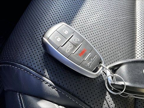 Used 2024 Alfa Romeo Tonale Ti image 19