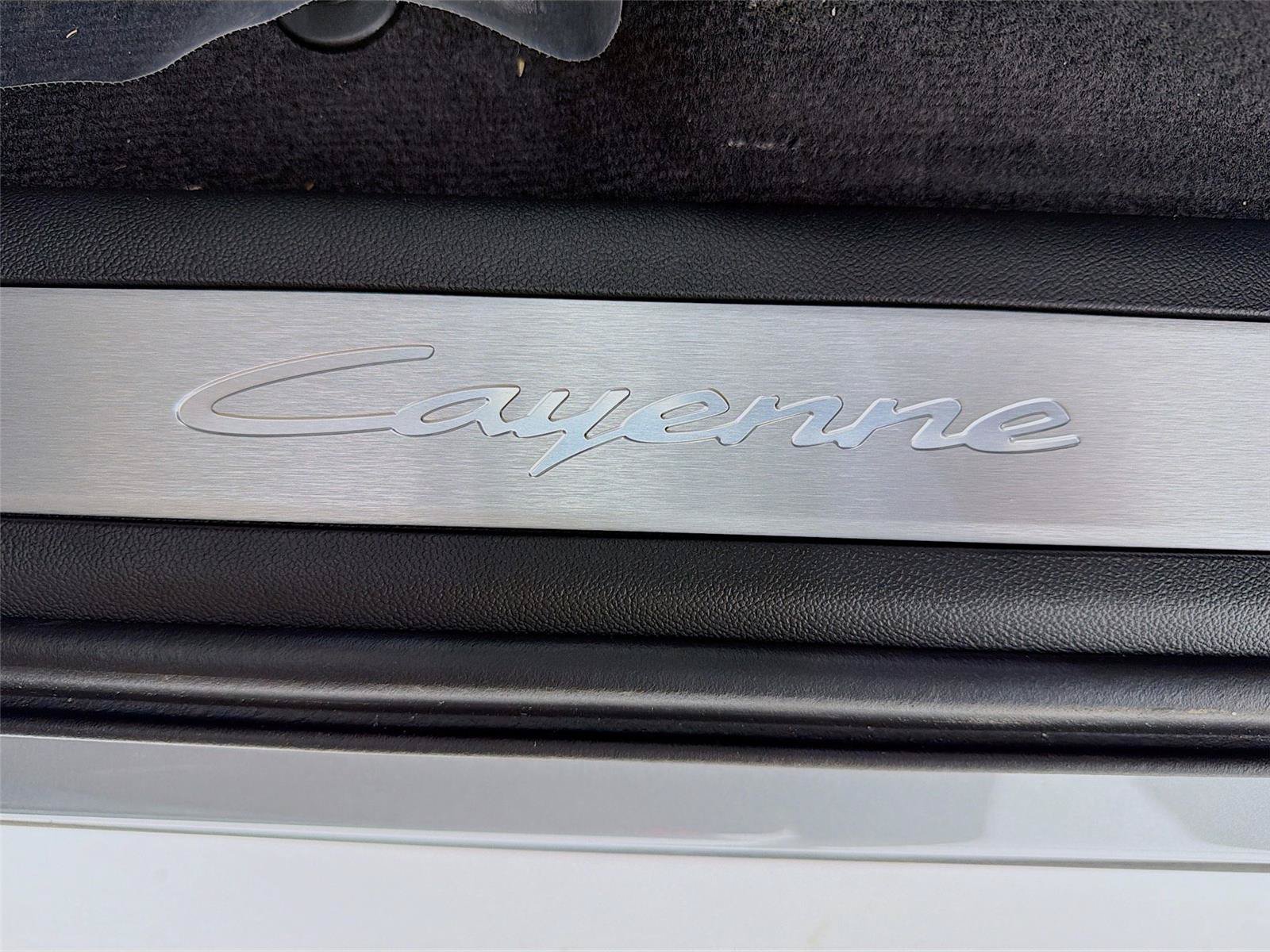 Used 2026 Porsche Cayenne Coupe AWD/4WD image 6